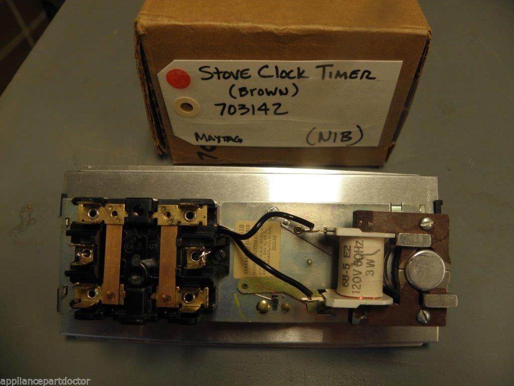 Maytag Stove 703142 Clock Timer (brown) NEW IN BOX Maytag Stove 703142 Clock Timer (brown) NEW IN BOX